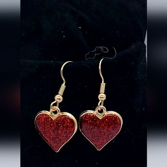 RED Glitter Heart Shaped Stud Earrings Valentine's Day Jewelry New Cute Sparkly - Picture 4 of 5